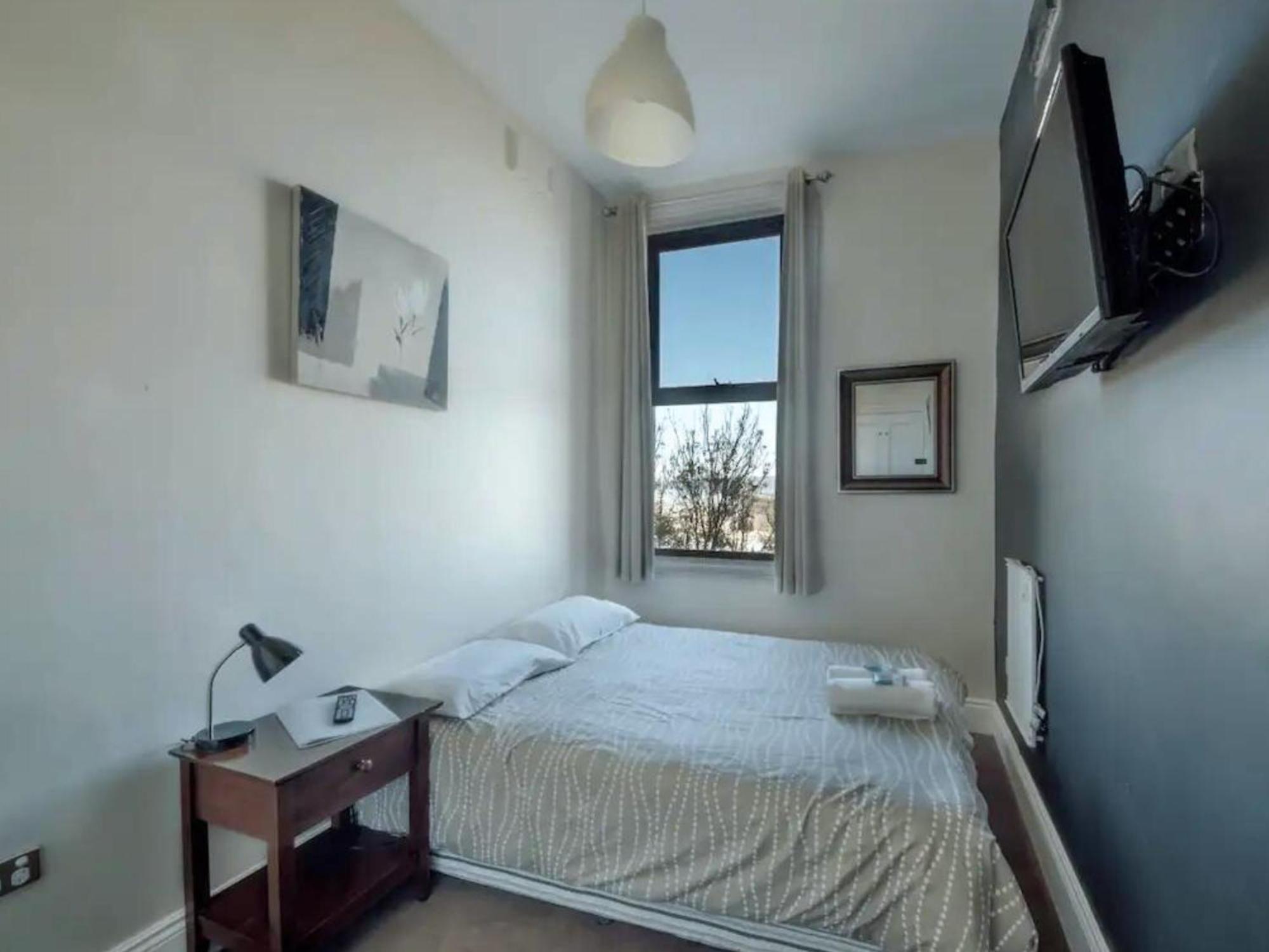 אולבני Six Degrees Boutique Hotel מראה חיצוני תמונה