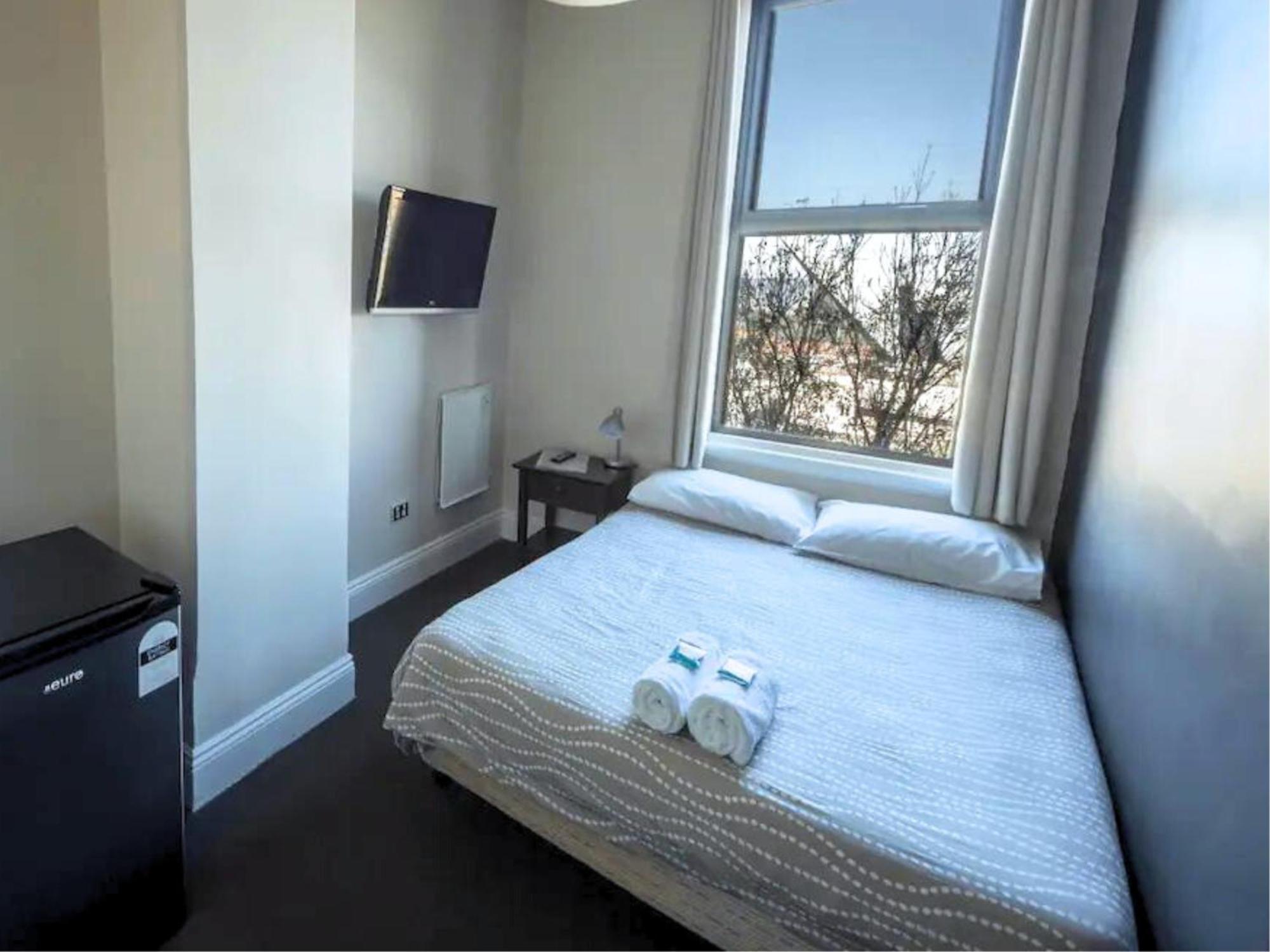 אולבני Six Degrees Boutique Hotel מראה חיצוני תמונה