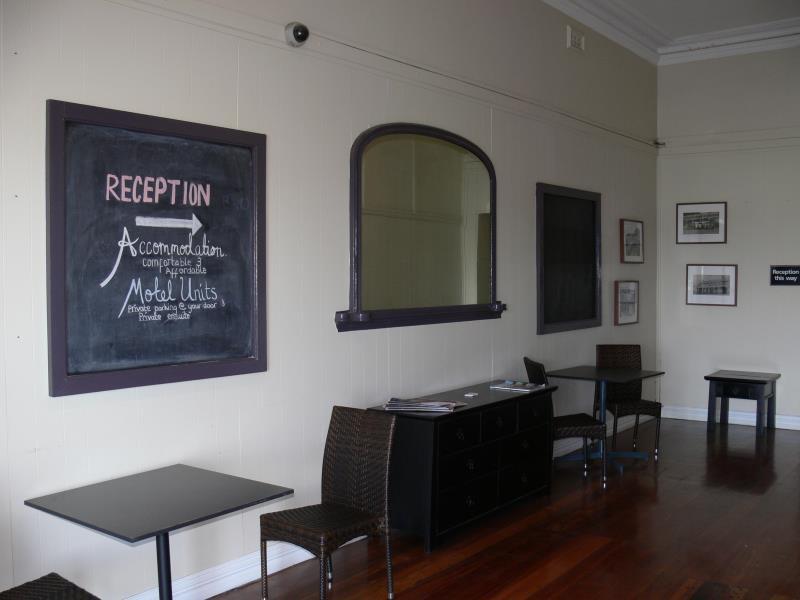 אולבני Six Degrees Boutique Hotel מראה חיצוני תמונה
